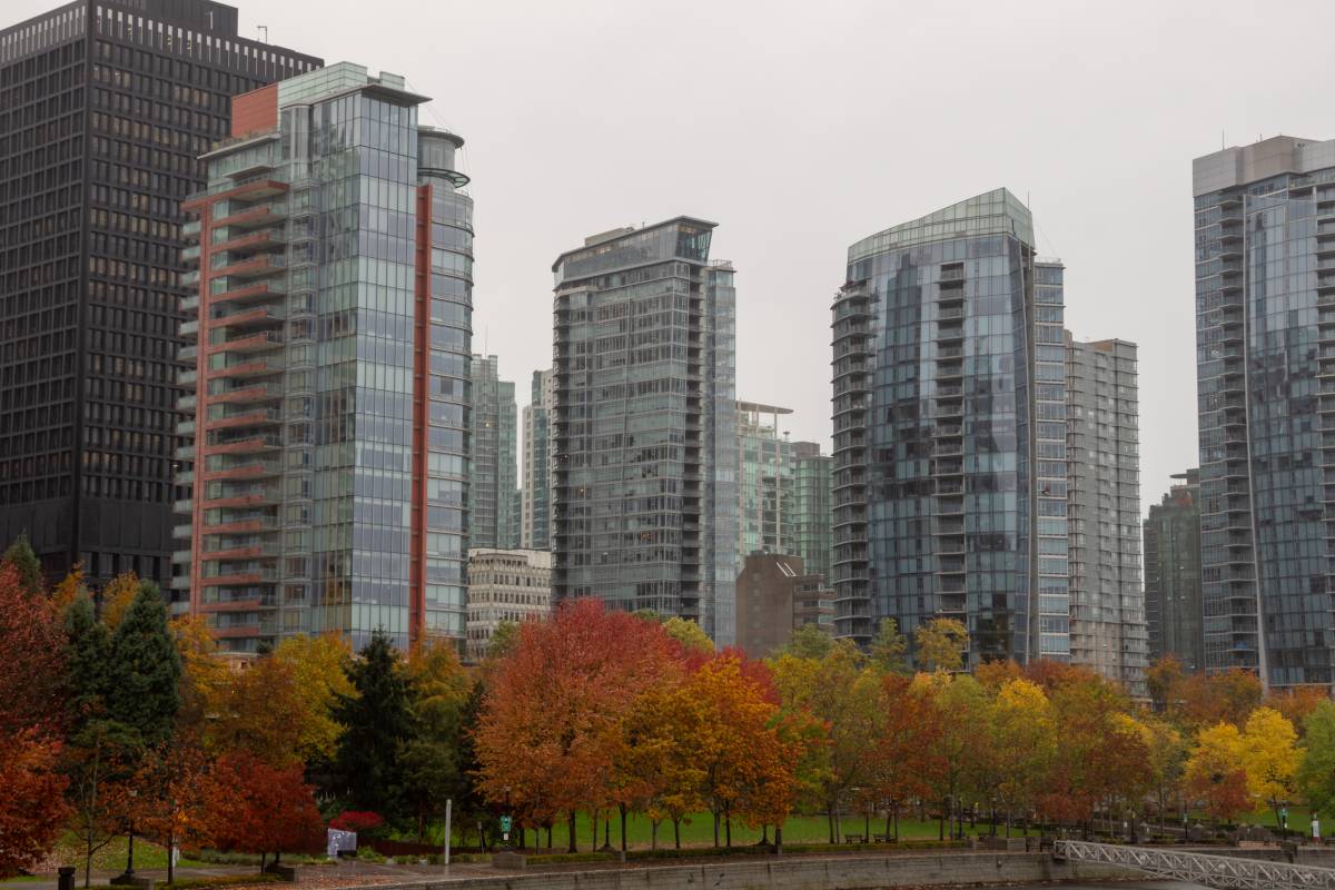 A high rise condominium tower in Ontario in the fall.